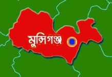 সেলফি তুলতে গিয়ে পদ্মায় ডুবে কলেজছাত্রের মৃত্যু